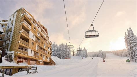 Searching for the cheapest hotels in Kopaonik? Try cozycozy!