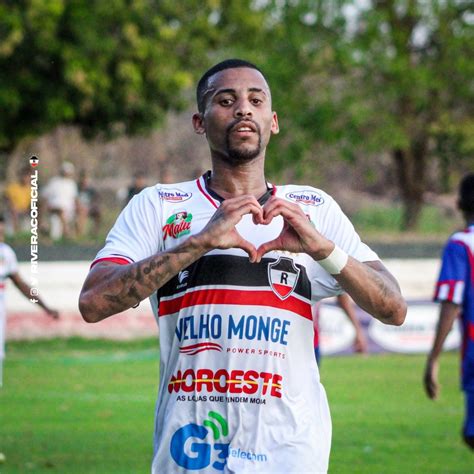 River PI goleia time amador em jogo treino de preparação para