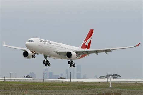 Qantas Fleet Airbus A330 200 Details And Pictures Artofit