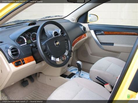 Neutral Interior Prime Interior for the 2009 Chevrolet Aveo Aveo5 LT #41961560 | GTCarLot.com