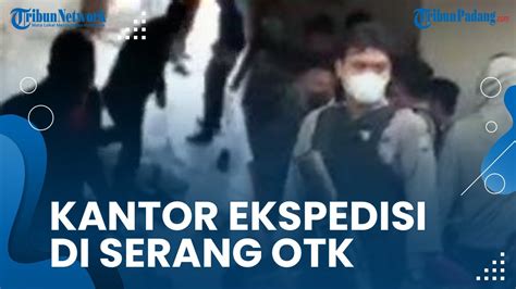 Viral Video Pegawai Ekspedisi Di Duren Sawit Jadi Korban Penyerangan