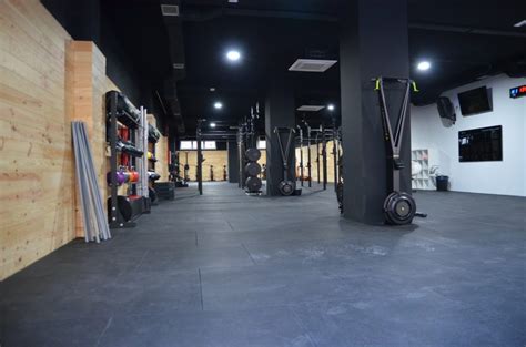 Etenon Fitness Equipa Tres Gimnasios En Madrid Valencia Y Barcelona