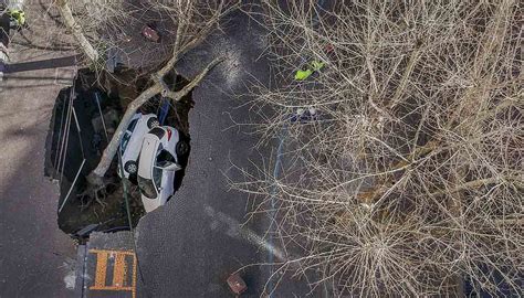 La Voragine Di Napoli Al Vomero Vista Dall Alto Nel Video Del Drone