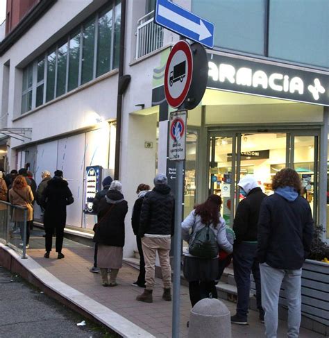 Covid Cesena Boom Di Tamponi Farmacie Prese Dassalto