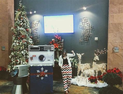 Christmas Photobooth Ideas That Will Be The Most Instagramable