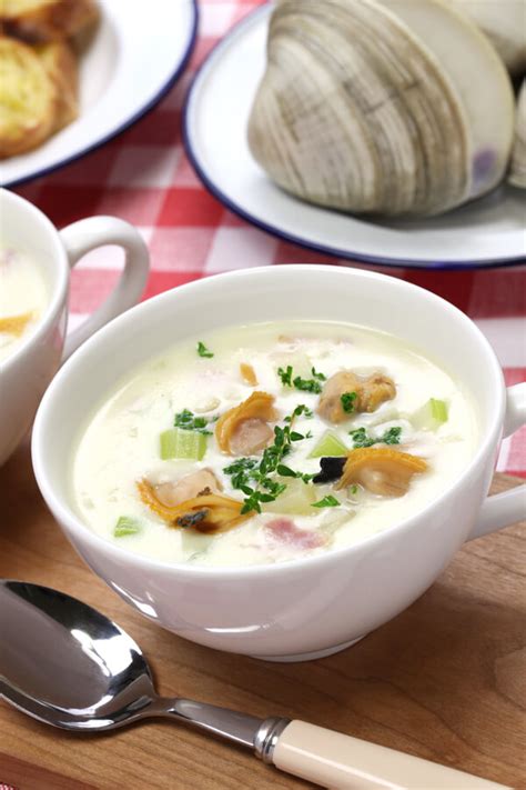 Copycat Red Lobster S Clam Chowder Recipe Cdkitchen