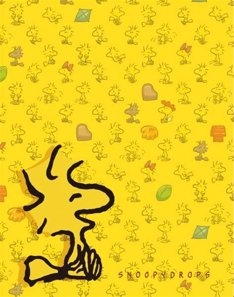 Pin By Elvia On Snoopy Snoopy Wallpaper Peanuts Snoopy Woodstock