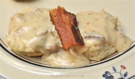 Southern Bacon Gravy For Biscuits / The Grateful Girl Cooks!