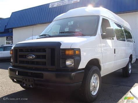 Oxford White Ford E Series Van E Super Duty Xl Extended