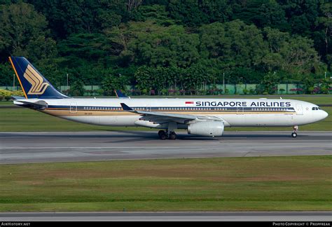 Aircraft Photo Of V Stc Airbus A E Singapore Airlines