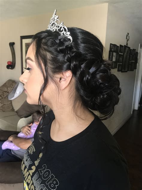 Dama Hairstyles For Quinceaneras