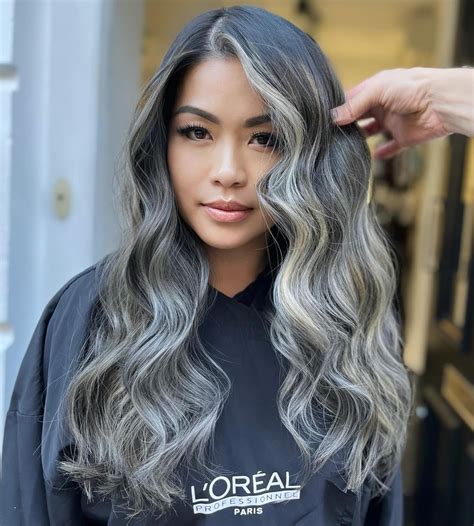 These silver highlights reveal a surprising anti-aging secret