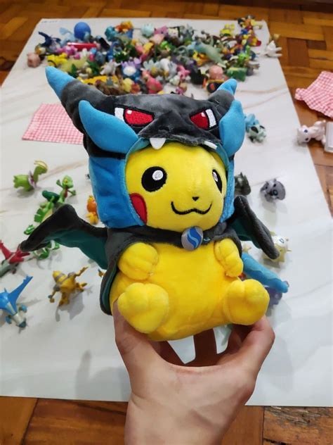 Pikachu Charizard Plush, Hobbies & Toys, Toys & Games on Carousell