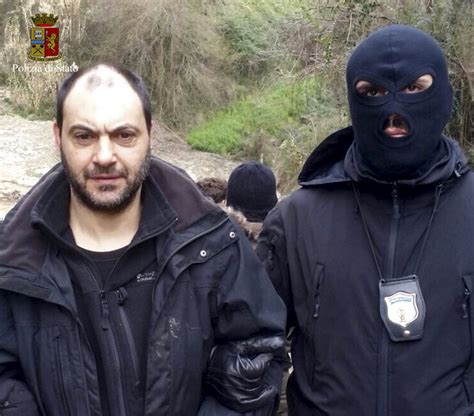 Fugitive Mafia Bosses Captured In Armed Calabria Bunker Police Nbc News