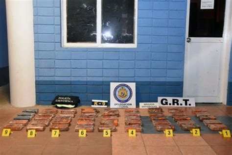 Policía Incautó 48 Kilos De Cocaína Que Eran Transportados En Una Camioneta En Salto