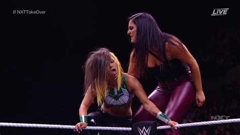 Nxt Takeover Portland Reina González Offre La Victoire à Dakota Kai Dans Le Street Fight