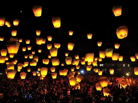 Celebrate with the Pingxi Sky Lantern Festival | Edison Tours