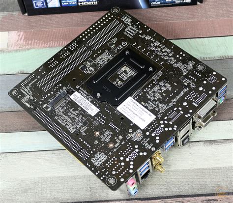 Обзор и тестирование материнской платы ASUS H170I-PLUS D3 GECID.com.