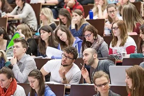 Dónde estudiar traducción e interpretación en Perú Carreras