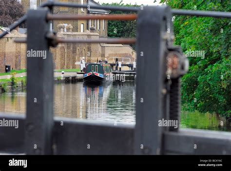 Grand Union Canal,West London Stock Photo - Alamy