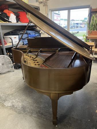 1925 Mahogany Steinway Model M Baby Grand Piano