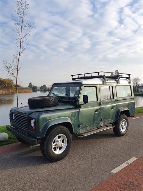 1996 Defender 300TDI Stationwagon Olivers Classics