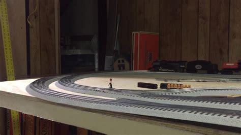 Lionel Fastrack o gauge set up - YouTube