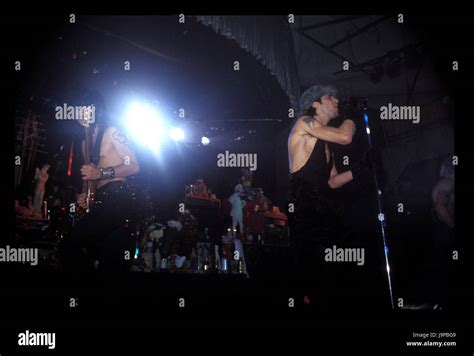 Janes Addiction 1990 Hi Res Stock Photography And Images Alamy