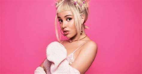 Doja Cat Loses 200 000 Instagram Followers After Dissing Stranger