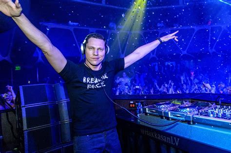 Legendarul Tiesto Mpline Te Ast Zi De Ani Artistul Este A Teptat