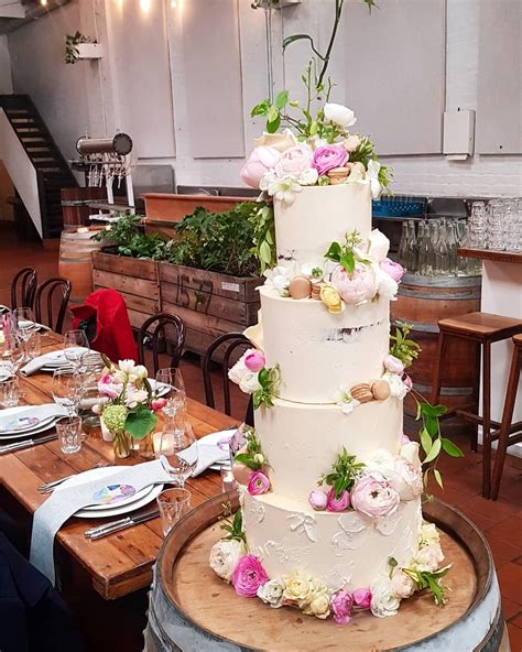 Naked Semi Naked Cakes Sallycakes