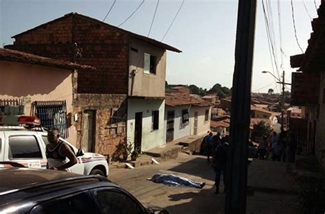 Blog Do Gilberto Lima Homem Morto A Tiros No Bairro Novo Angelim Em