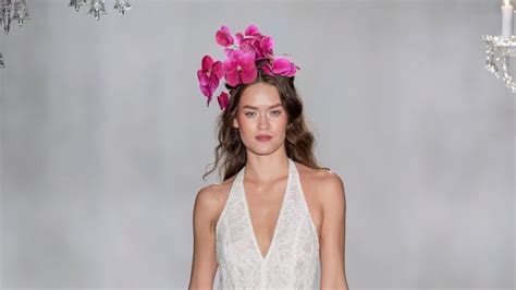 The Complete Anne Barge Bridal Fall Fashion Show Now On Vogue