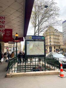 How To Use The Paris Metro In Practical Tips Dreams In Paris