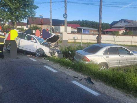 Accident Cu Dou Ma Ini I Trei Victime Aproape De Pite Ti Jurnalul