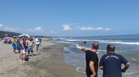 Samsun Da Serinlemek I In Denize Giren Ki Iden I Bo Uldu Adalet