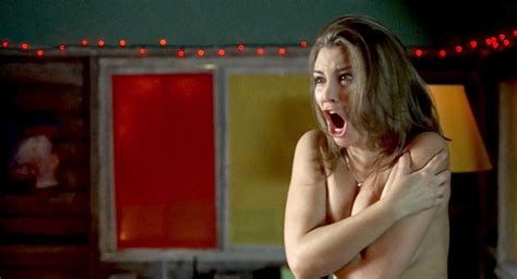 Lauren Cohan Nude Pics Page 4