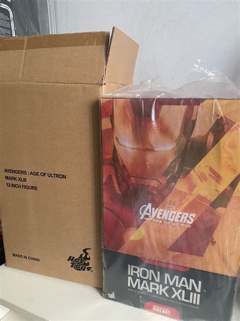 Iron Man Hot Toys Hobbies Toys Toys Games On Carousell