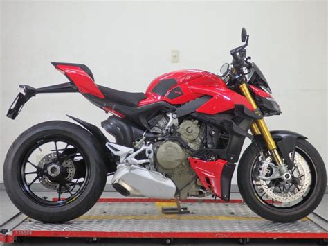 Купить б у Ducati Streetfighter V инжектор в Москве красный naked bike года по цене