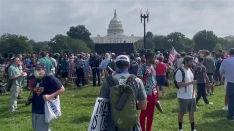 J6 Capitol Heavily Guarded Security Met By Hundreds Of Protestors