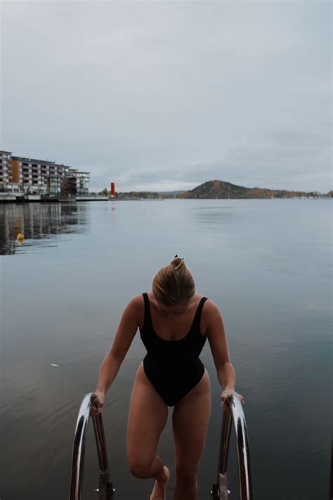 Visiting Oslo S Floating Saunas In Norway Jana Meerman