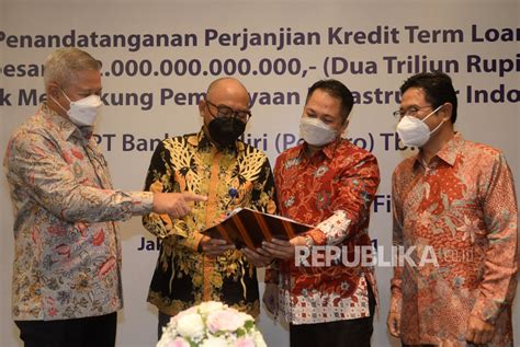 Bank Mandiri Kucurkan Kredit Infrastruktur Rp Triliun Republika Online