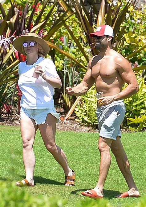 Britney Spears In A Bikini In Hawaii 05 GotCeleb