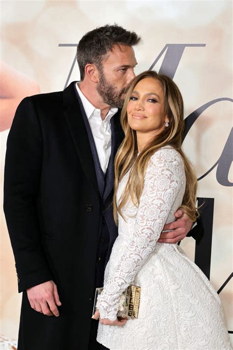 Jennifer Lopez En Ben Affleck Zingen Samen Een Kerstlied