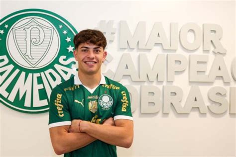 Palmeiras anuncia a contratação de Agustín Giay