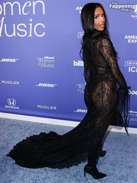 Chxrry Flashes Her Nude Tits At The Billboard Women In Music