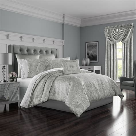 Five Queens Court Brooklyn Woven Jacquard Piece Luxury Comforter Set