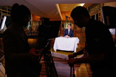 Internautas programam panelaço em entrevista de Bolsonaro no JN