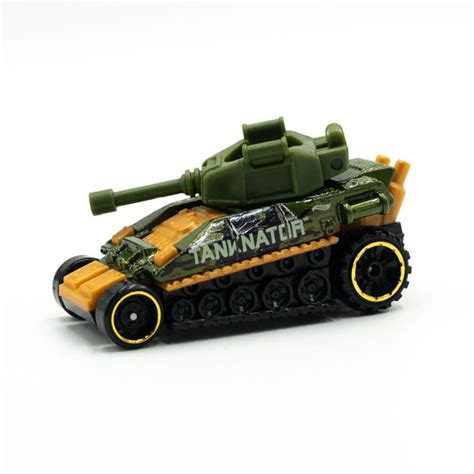 Машинка Hot Wheels ТАНЧИК Tanknator Новинка Case E купить с доставкой по выгодным ценам