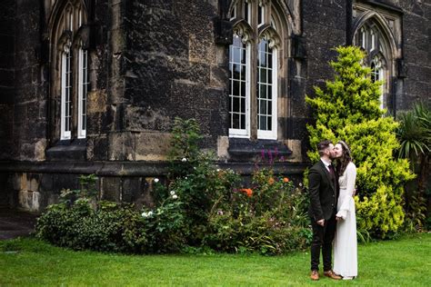 Dudley Register Office intimate Wedding - Thom walker photography Nottingham Wedding Photographer